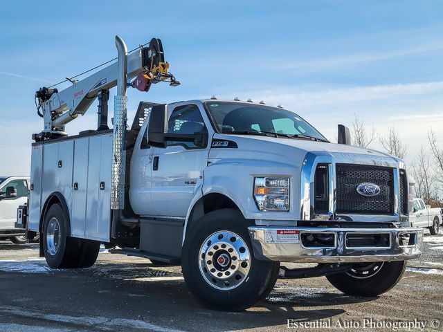 2025 Ford F-750 Base