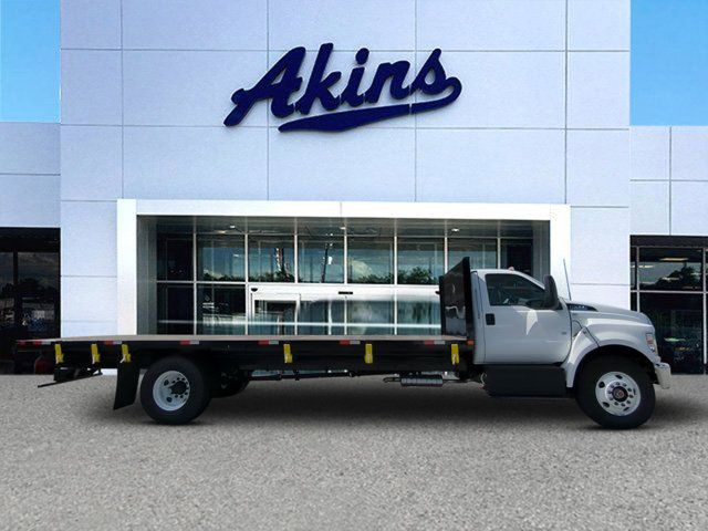 2025 Ford F-650 Base