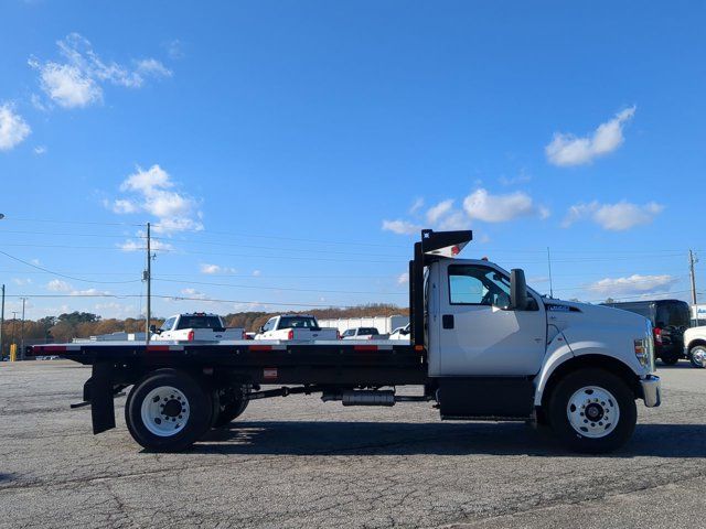 2025 Ford F-650 Base