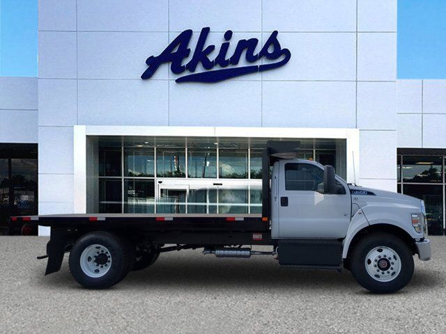 2025 Ford F-650 Base