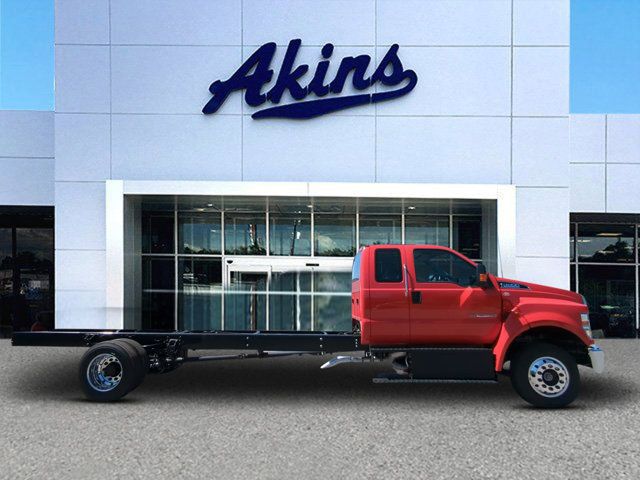 2025 Ford F-650 Base