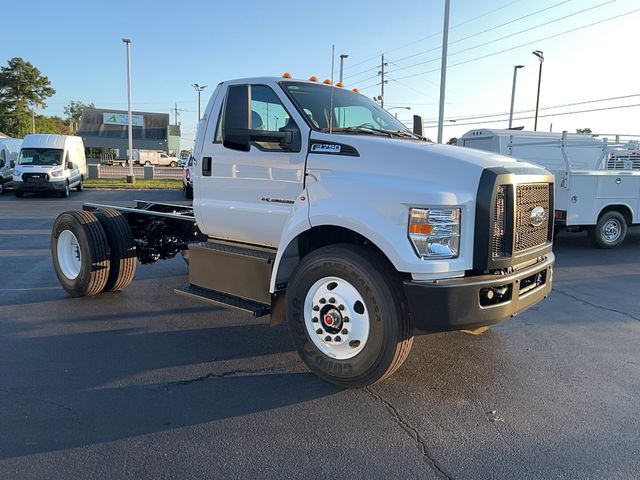 2025 Ford F-750 Base