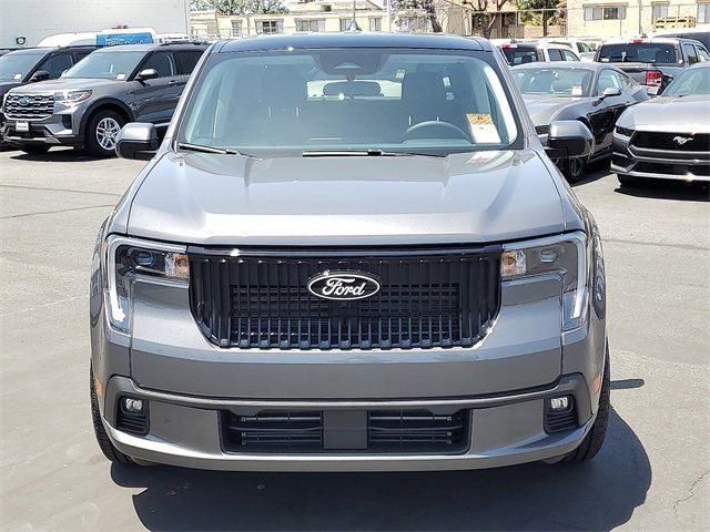 2025 Ford Maverick Lobo Standard