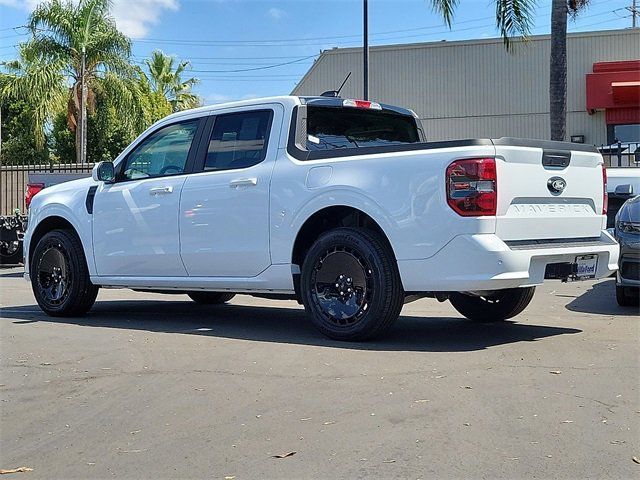 2025 Ford Maverick Lobo Standard