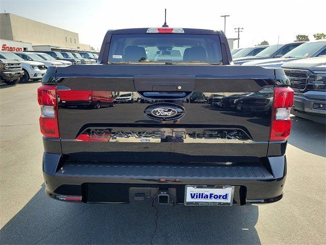 2025 Ford Maverick Lobo Standard