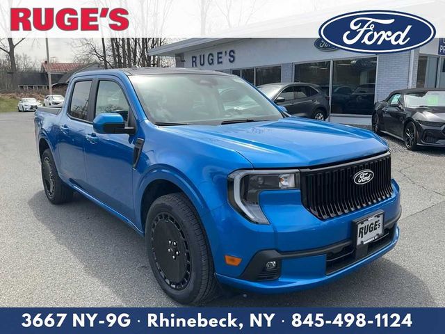 2025 Ford Maverick Lobo Standard