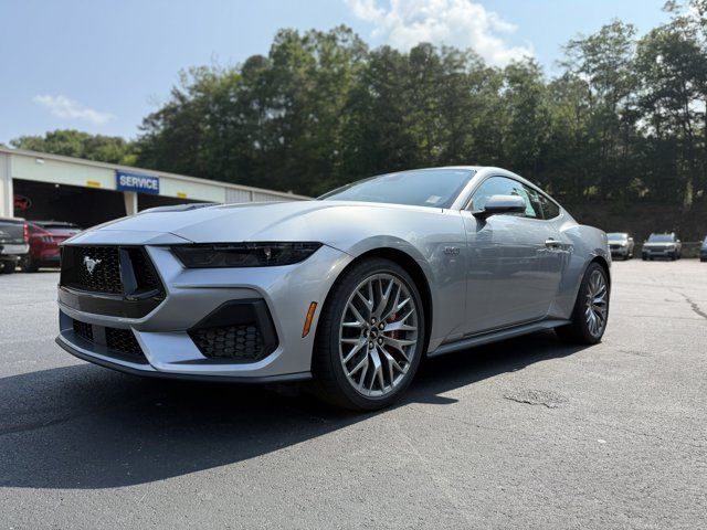 2025 Ford Mustang 