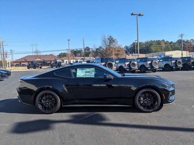 2025 Ford Mustang 