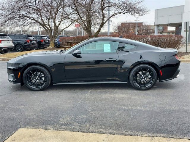 2025 Ford Mustang 