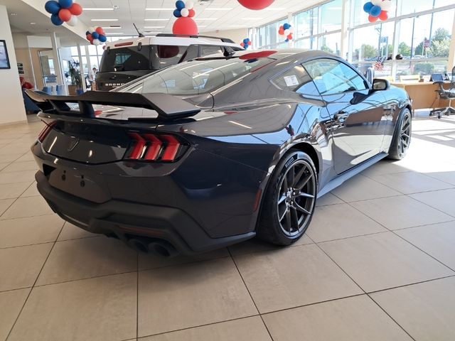 2025 Ford Mustang Dark Horse