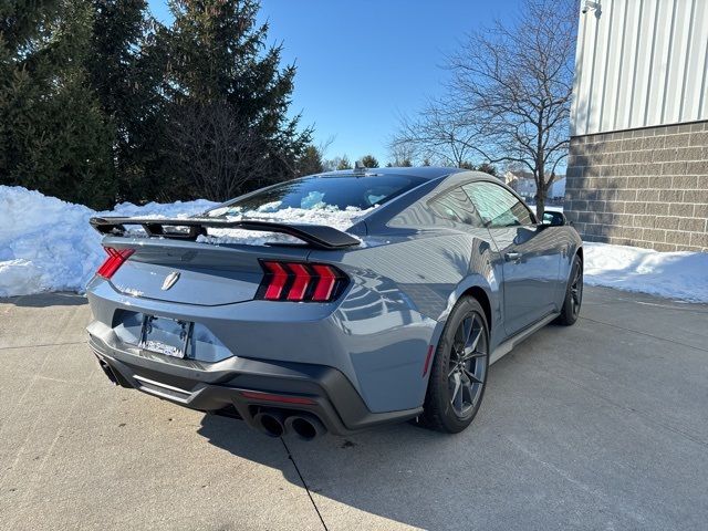 2025 Ford Mustang Dark Horse