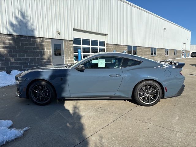 2025 Ford Mustang Dark Horse