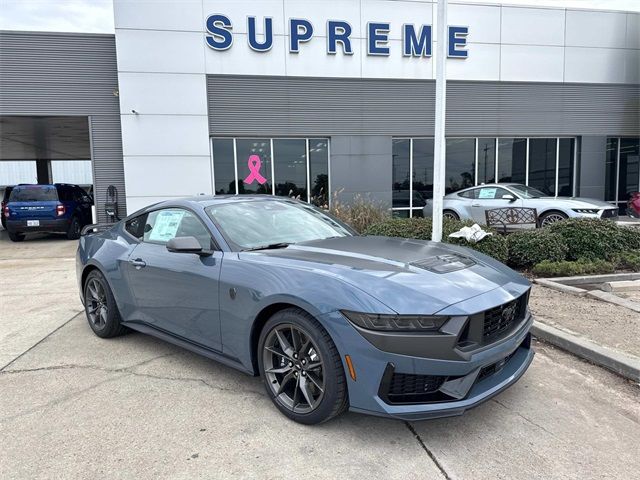 2025 Ford Mustang Dark Horse