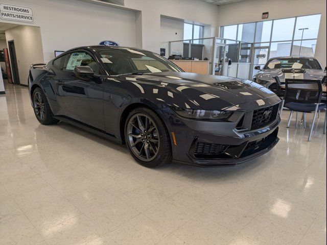 2025 Ford Mustang Dark Horse