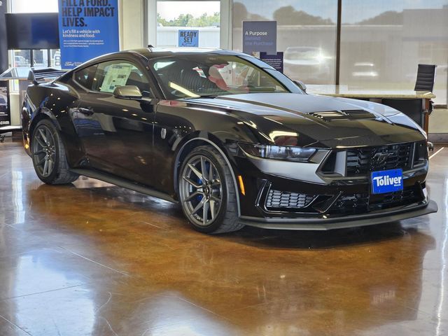 2025 Ford Mustang Dark Horse
