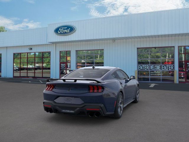 2025 Ford Mustang Dark Horse