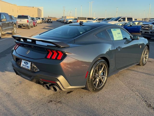 2025 Ford Mustang Dark Horse