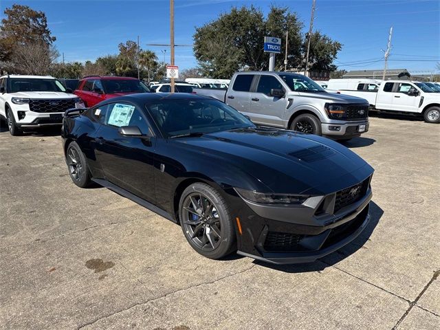 2025 Ford Mustang Dark Horse