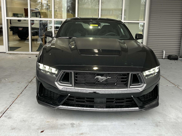 2025 Ford Mustang Dark Horse