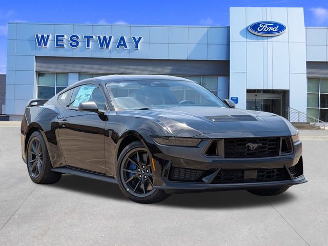 2025 Ford Mustang Dark Horse