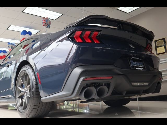 2025 Ford Mustang Dark Horse