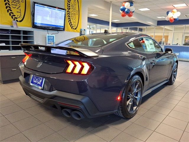 2025 Ford Mustang Dark Horse