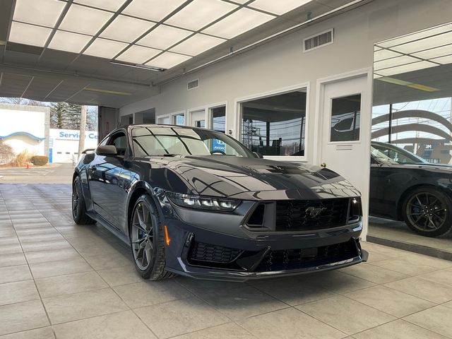 2025 Ford Mustang Dark Horse