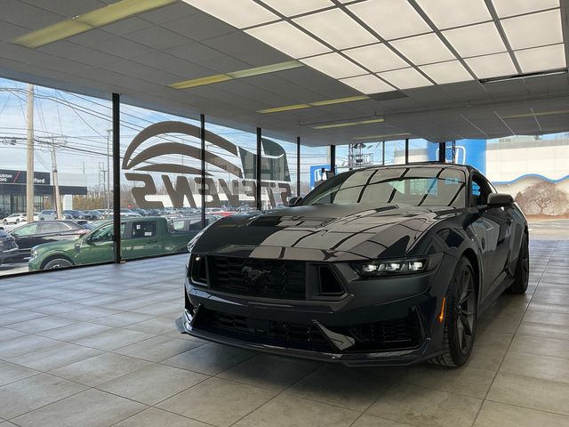 2025 Ford Mustang Dark Horse