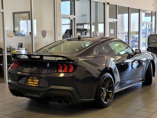 2025 Ford Mustang Dark Horse