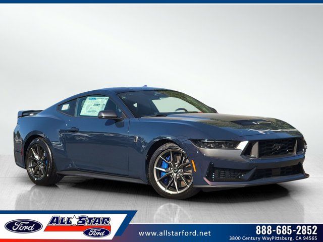 2025 Ford Mustang Dark Horse