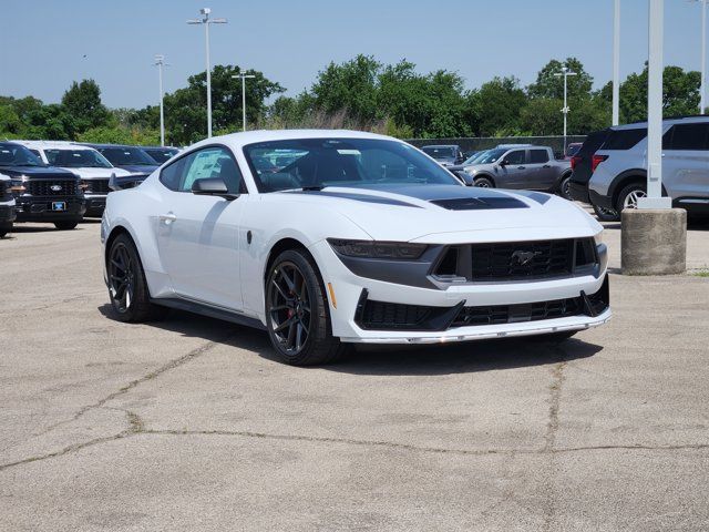 2025 Ford Mustang Dark Horse