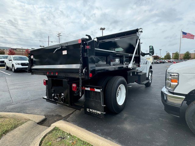 2025 Ford F-750 Base