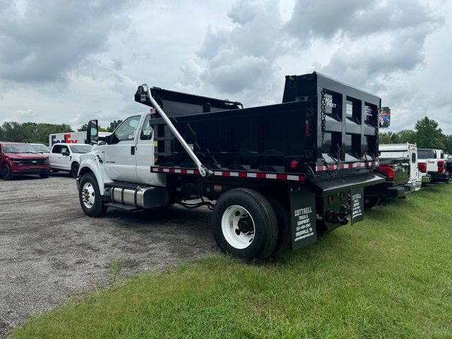 2025 Ford F-750 Base