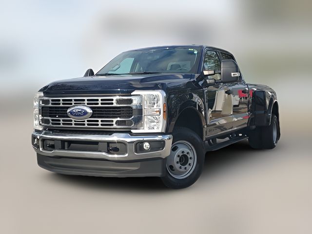 2025 Ford F-350 XLT
