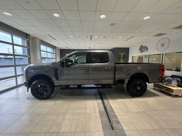2025 Ford F-350 XLT
