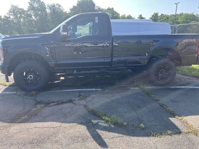 2025 Ford Super Duty F-350 SRW 