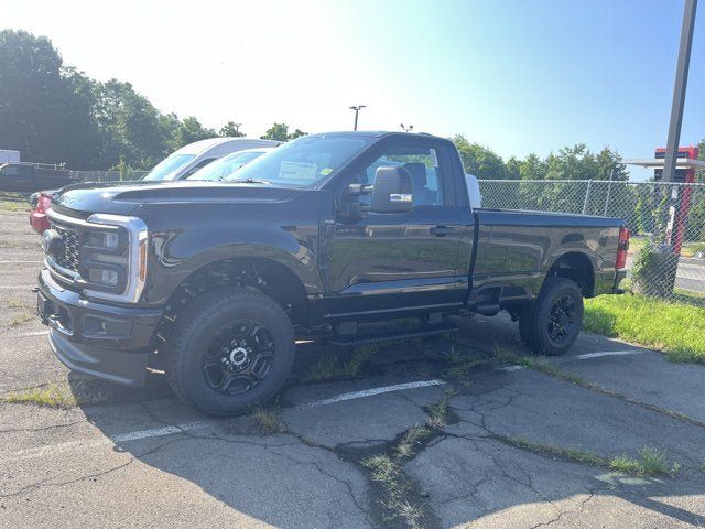 2025 Ford Super Duty F-350 SRW 