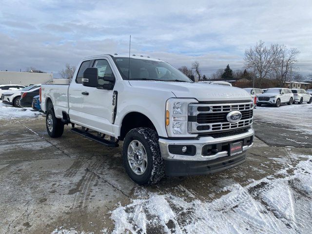 2025 Ford F-350 XLT