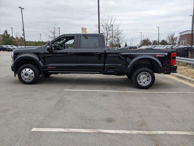 2025 Ford F-450 Platinum