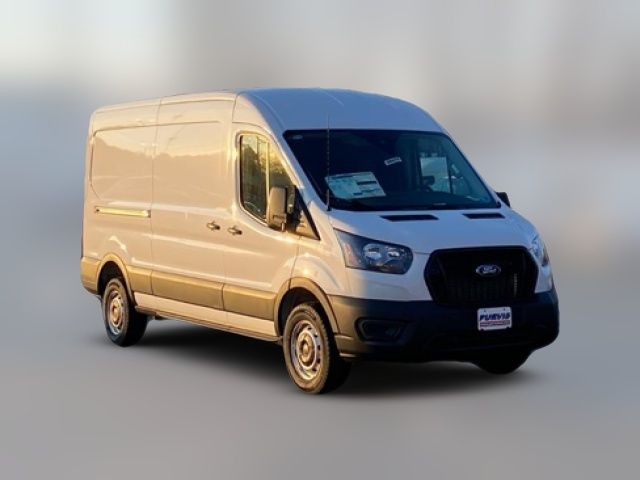 2025 Ford Transit Base