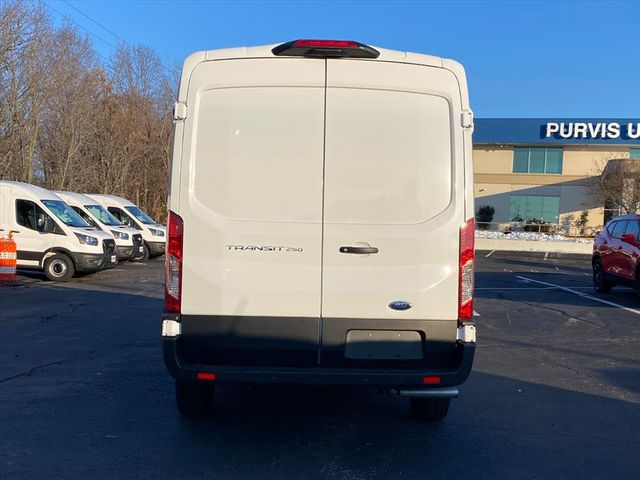 2025 Ford Transit Base