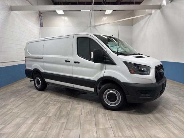 2025 Ford Transit Base