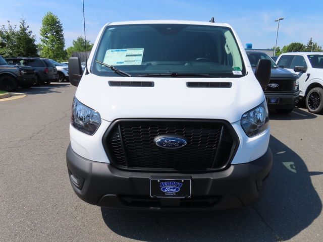 2025 Ford Transit Base