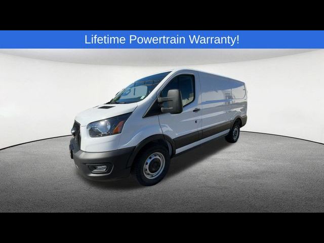 2025 Ford Transit Base