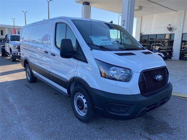 2025 Ford Transit Base