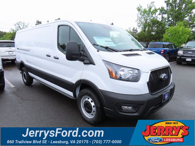 2025 Ford Transit Base