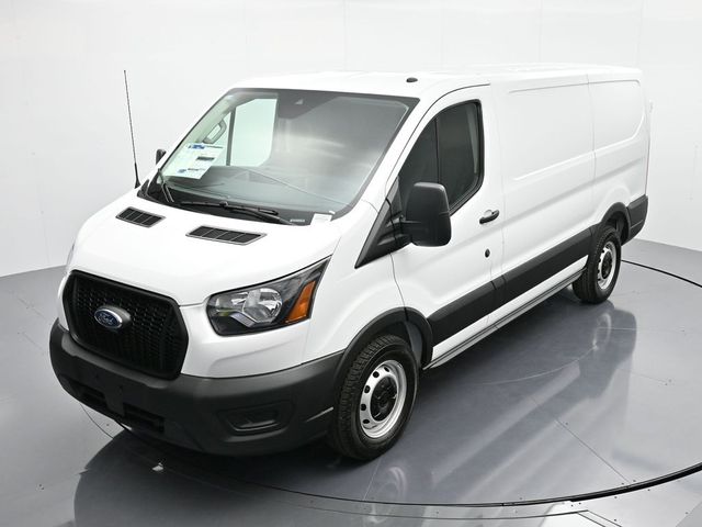 2025 Ford Transit Base
