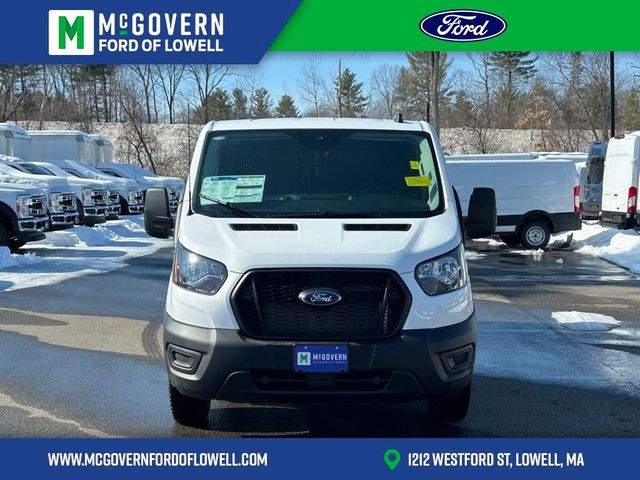 2025 Ford Transit Base
