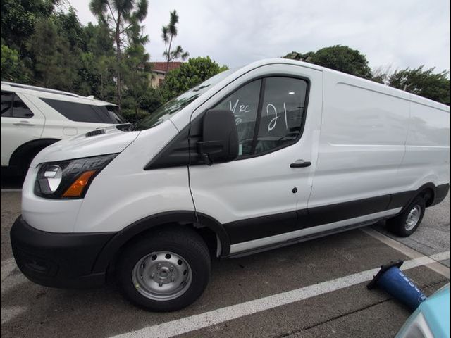 2025 Ford Transit Base