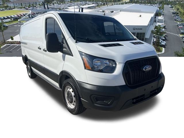 2025 Ford Transit Base